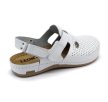 Leon Comfort 951 női bőr munkavédelmi szandál fehér színben